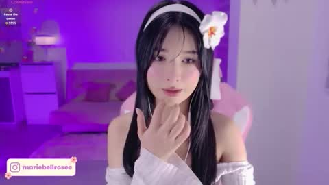 Snapshot of petite_marie_ chatting on 05-20-26, 03:24 petite_marie_ online show from 05-20-26, 03:24