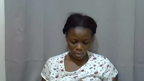 petite_melan online show from 09-23-25, 07:55