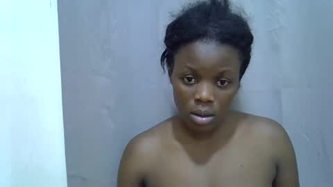 petite_melan online show from 10-03-25, 10:29