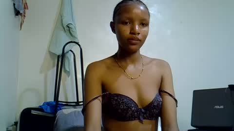 petite_melinda online show from 06-20-26, 02:47