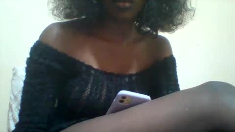 Snapshot of petite_princes chatting on 09-08-25, 09:36 petite_princes online show from 09-08-25, 09:36