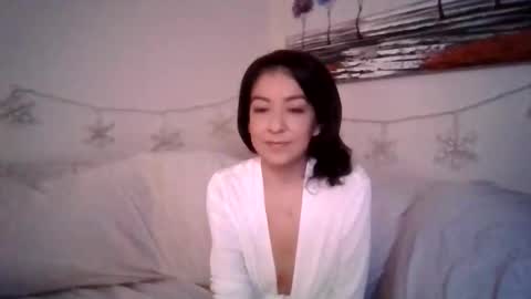 petite treat  online show from 12-21-25, 06:31
