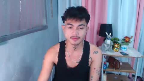 Snapshot of petiteasianx chatting on 02-07-25, 01:53 Vrin online show from 02-07-25, 01:53