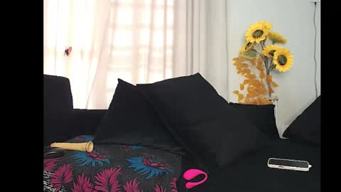 Snapshot of petitebony2478 chatting on 04-23-26, 05:19 ebonyshawtypetit online show from 04-23-26, 05:19
