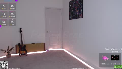 Snapshot of petitebrat chatting on 01-06-25, 10:26 PiperAvery online show from 01-06-25, 10:26