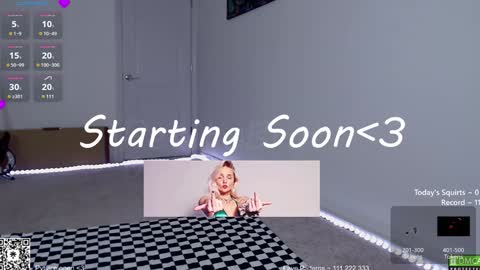 Snapshot of petitebrat chatting on 01-18-25, 01:41 PiperAvery online show from 01-18-25, 01:41