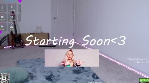 Snapshot of petitebrat chatting on 02-04-25, 07:44 PiperAvery online show from 02-04-25, 07:44