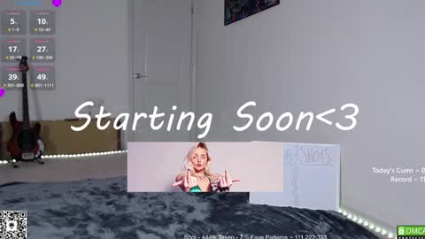 Snapshot of petitebrat chatting on 02-08-25, 09:15 PiperAvery online show from 02-08-25, 09:15