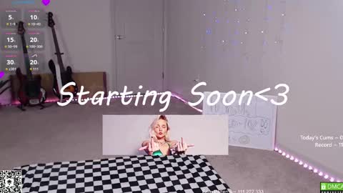 Snapshot of petitebrat chatting on 02-19-25, 08:52 PiperAvery online show from 02-19-25, 08:52