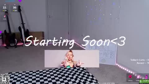 Snapshot of petitebrat chatting on 02-20-25, 07:30 PiperAvery online show from 02-20-25, 07:30