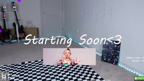 Snapshot of petitebrat chatting on 02-28-25, 02:42 PiperAvery online show from 02-28-25, 02:42