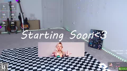 Snapshot of petitebrat chatting on 02-28-25, 05:15 PiperAvery online show from 02-28-25, 05:15