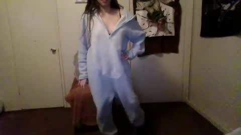 Snapshot of petitedoll30 chatting on 01-13-25, 08:05 Petitedoll30 online show from 01-13-25, 08:05