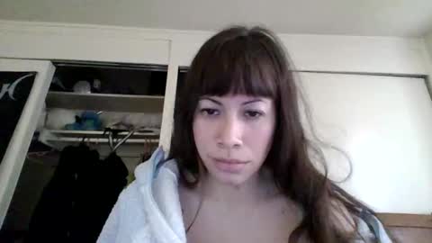 Snapshot of petitedoll30 chatting on 01-14-25, 10:44 Petitedoll30 online show from 01-14-25, 10:44