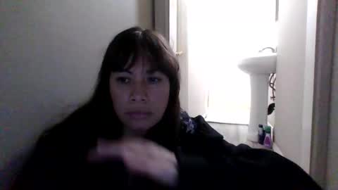 Snapshot of petitedoll30 chatting on 12-05-25, 01:36 Petitedoll30 online show from 12-05-25, 01:36