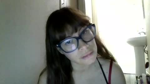 Snapshot of petitedoll30 chatting on 06-03-26, 10:15 Petitedoll30 online show from 06-03-26, 10:15