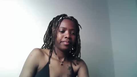 Snapshot of petiteebony_22 chatting on 12-03-25, 11:03 naughty nova online show from 12-03-25, 11:03