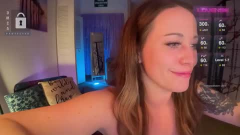 Snapshot of petitejewel chatting on 12-13-24, 08:51 Jules online show from 12-13-24, 08:51