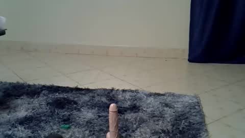 Snapshot of petitekittyy chatting on 02-15-26, 01:02 Kitty online show from 02-15-26, 01:02