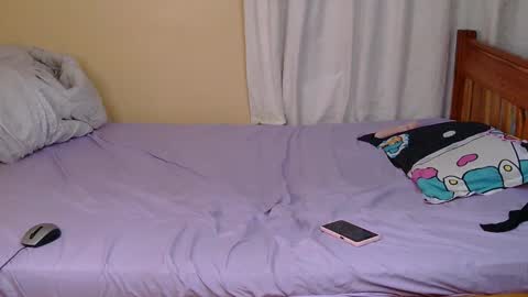 Snapshot of petitekittyy chatting on 03-28-26, 07:35 Kitty online show from 03-28-26, 07:35