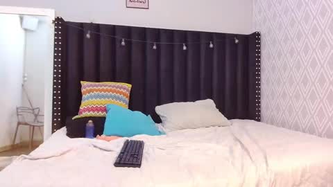 Snapshot of petitelittleebony chatting on 02-13-25, 02:12 little sharon online show from 02-13-25, 02:12