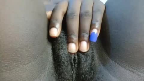 petiteme1 online show from 01-21-25, 05:20