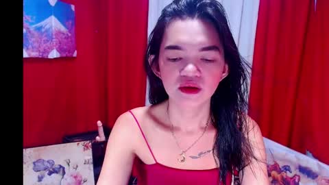 Snapshot of petitepinaycyrenets chatting on 06-01-26, 02:24 TsDELICIOUSCum69 online show from 06-01-26, 02:24