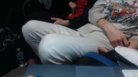 petitepleasure69420 online show from 11-28-25, 02:03