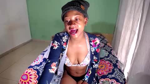 petitesammy online show from 04-12-26, 10:31