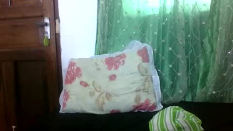 petitesweetchiq online show from 09-19-25, 11:22