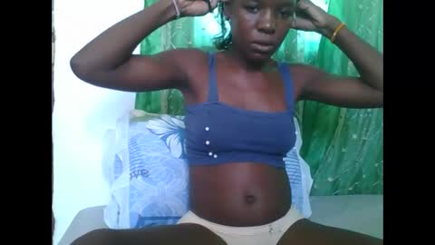 petitesweetchiq online show from 11-27-25, 10:39