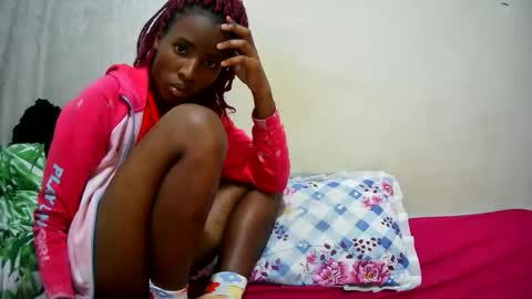 petitetasha online show from 09-14-25, 03:05