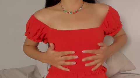 Snapshot of petitgirl_ chatting on 02-27-25, 06:09  J A S S  online show from 02-27-25, 06:09