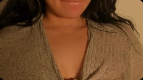 Snapshot of petitgirl_ chatting on 09-21-25, 11:39  J A S S  online show from 09-21-25, 11:39