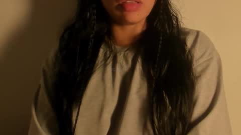 Snapshot of petitgirl_ chatting on 09-26-25, 01:20  J A S S  online show from 09-26-25, 01:20