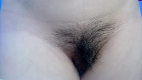 Snapshot of petra_butterfly chatting on 12-11-24, 02:41 i.. .U can call me Nick .... Help me to reach 200 thumbs up online show from 12-11-24, 02:41