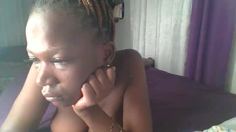 pettite_cora1 online show from 04-16-26, 02:23