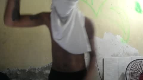 Snapshot of petty_boy777 chatting on 12-16-25, 12:43 petty_boy777 online show from 12-16-25, 12:43