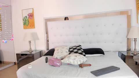 Peyton online show from 10-07-25, 12:02