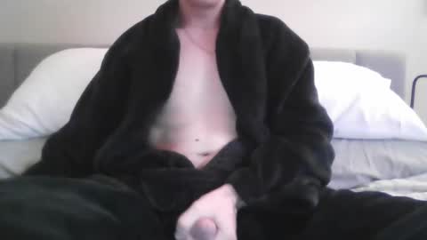 pgramlin09 online show from 11-01-25, 06:32