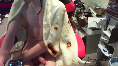 Snapshot of phantm420__ chatting on 01-08-25, 03:19 phantm420__ online show from 01-08-25, 03:19