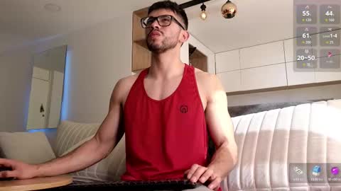 phantom_bigger1 online show from 12-15-25, 01:26