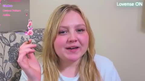 PhatAssBlond online show from 04-21-26, 01:42