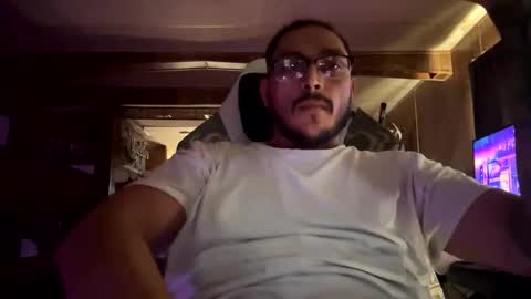 Snapshot of phdaddy21 chatting on 04-05-26, 05:10 PHDaddy21 online show from 04-05-26, 05:10