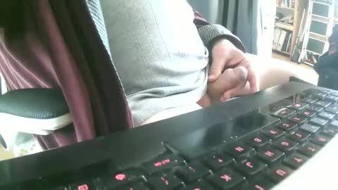 Gabu online show from 10-27-25, 10:41