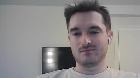 Snapshot of philborison chatting on 02-13-25, 04:32 PhilipBorison online show from 02-13-25, 04:32