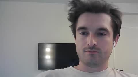 Snapshot of philborison chatting on 09-19-25, 10:49 PhilipBorison online show from 09-19-25, 10:49