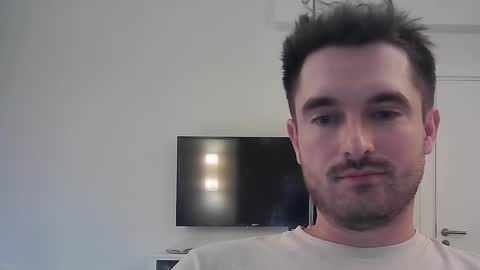 Snapshot of philborison chatting on 09-24-25, 11:13 PhilipBorison online show from 09-24-25, 11:13