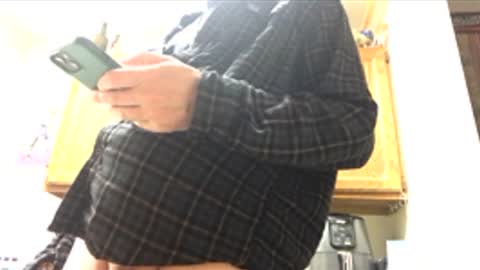 Phil online show from 05-02-26, 01:21
