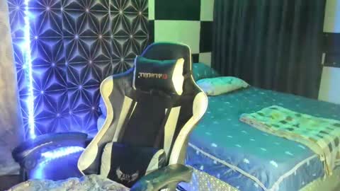 AJ online show from 01-14-25, 11:42